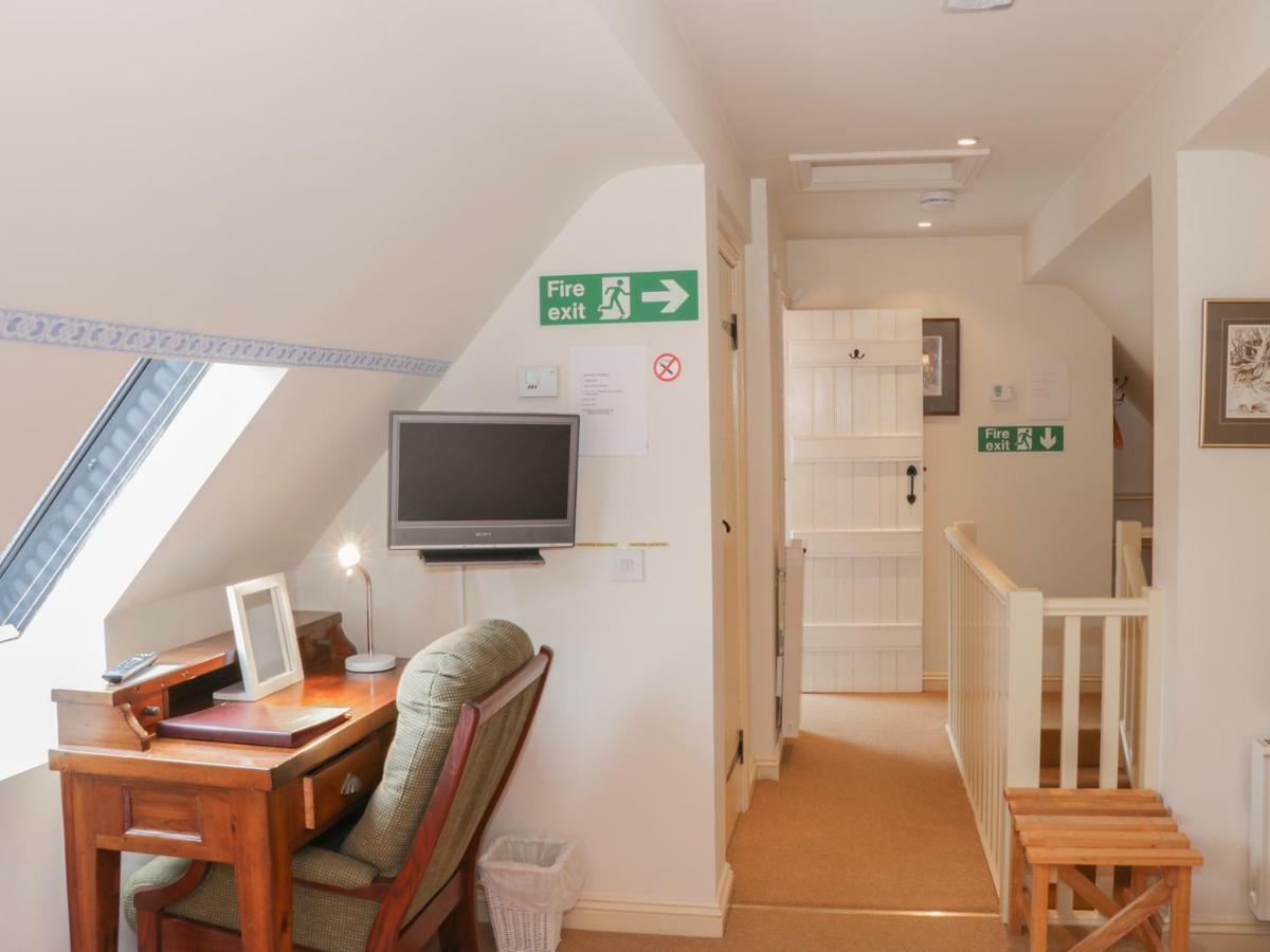 Wash House Cottage 马奇文洛克 外观 照片